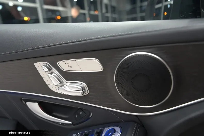 Mercedes-Benz GLC 63 AMG din 2022 cu 63.960 km - oferta MER178573 - foto 22