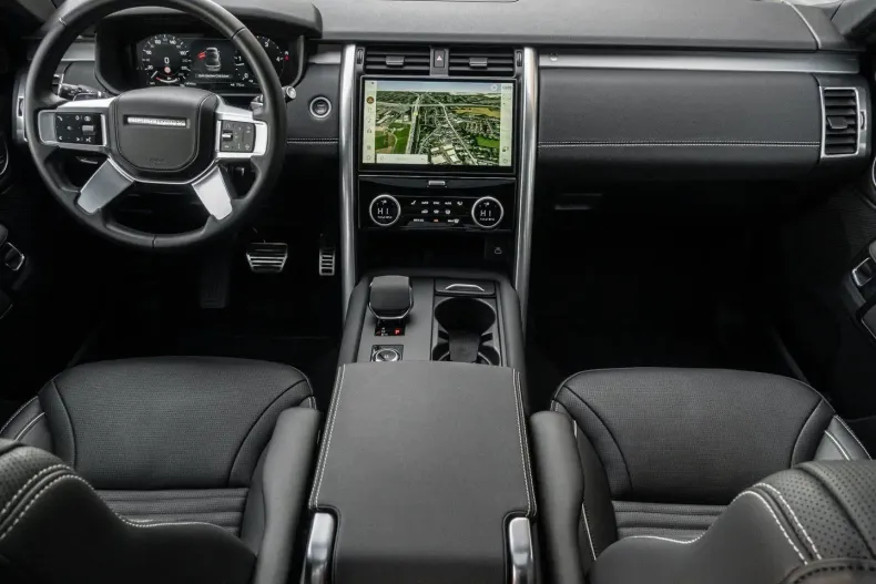 Land Rover Discovery din 2024 cu 14.139 km - oferta LAN178577 - foto 10