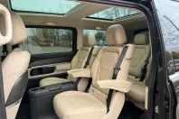 Mercedes-Benz V 300 (Clasa V) din 2023 cu 99.700 km - oferta MER178584 - foto 13