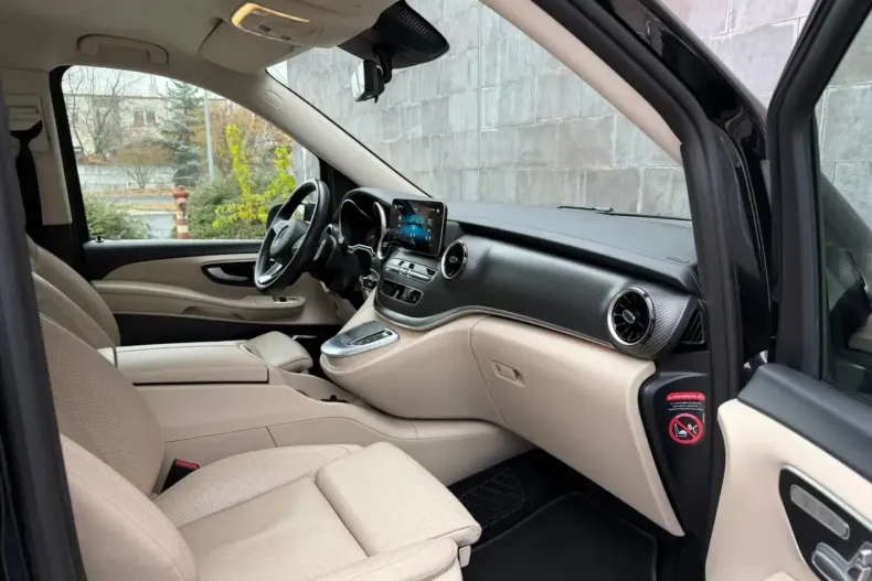 Mercedes-Benz V 300 (Clasa V) din 2023 cu 99.700 km - oferta MER178584 - foto 20