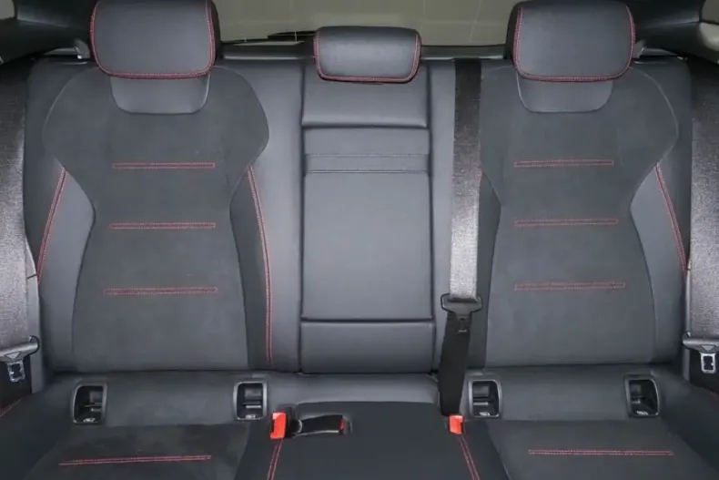 Mercedes-Benz EQA din 2024 cu 9.999 km - oferta MER178586 - foto 9