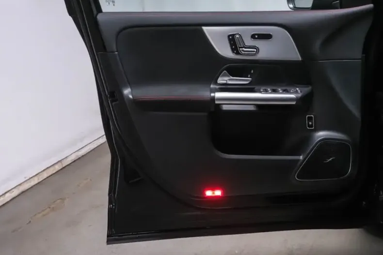 Mercedes-Benz EQA din 2024 cu 9.999 km - oferta MER178586 - foto 10