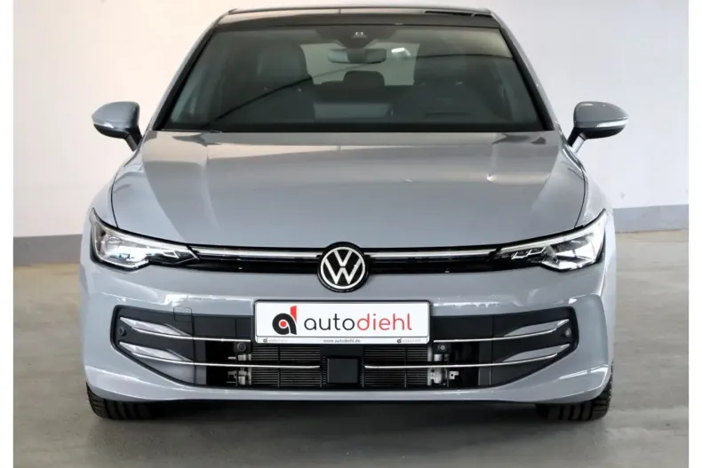 Volkswagen Golf din 2025 cu 19.779 km - oferta VOL178587 - foto 1