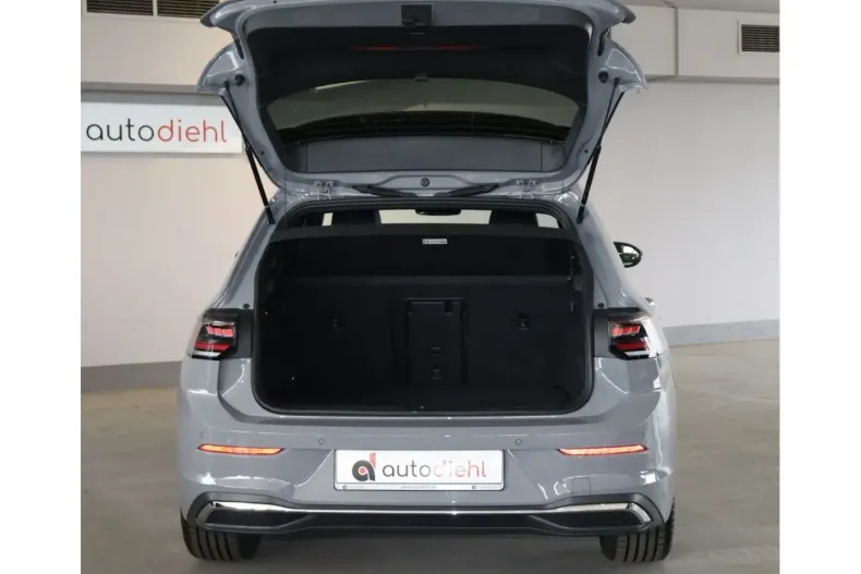 Volkswagen Golf din 2025 cu 19.779 km - oferta VOL178587 - foto 18