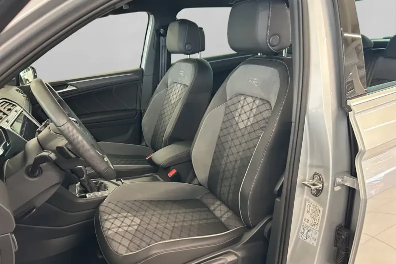 Volkswagen Tiguan din 2024 cu 17.019 km - oferta VOL178590 - foto 16