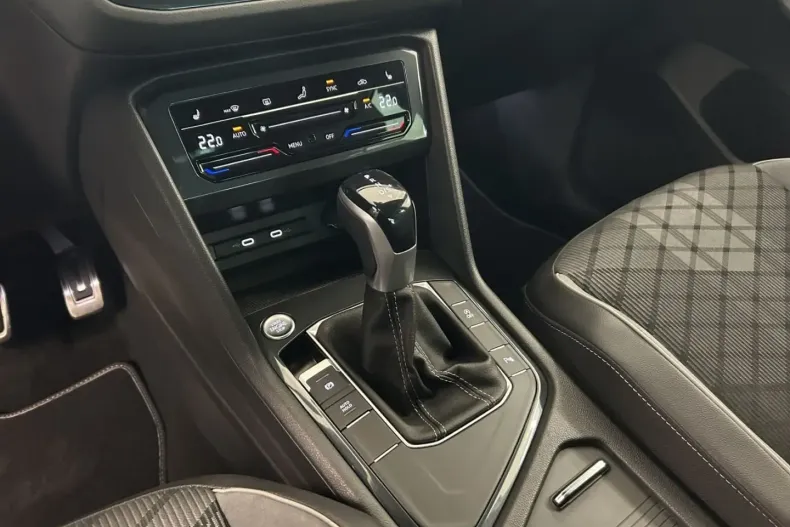 Volkswagen Tiguan din 2024 cu 17.019 km - oferta VOL178590 - foto 23