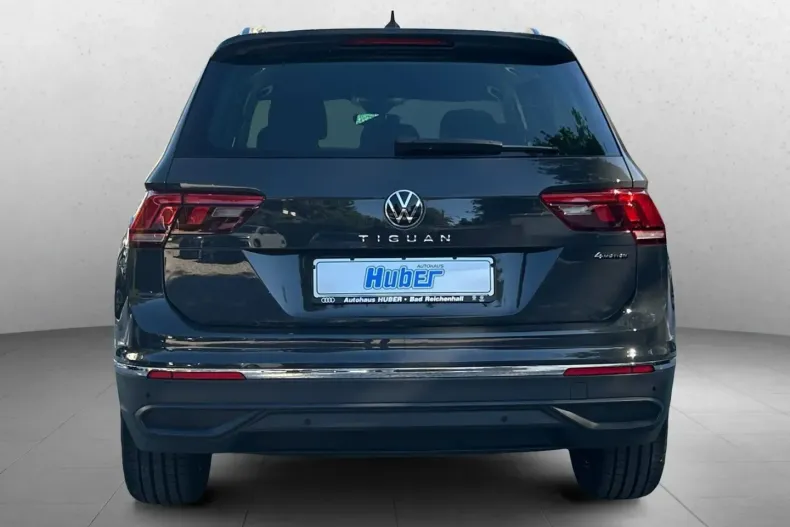 Volkswagen Tiguan din 2023 cu 42.300 km - oferta VOL178592 - foto 6