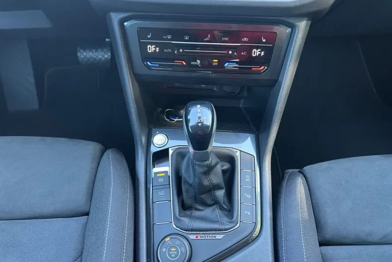 Volkswagen Tiguan din 2023 cu 42.300 km - oferta VOL178592 - foto 9