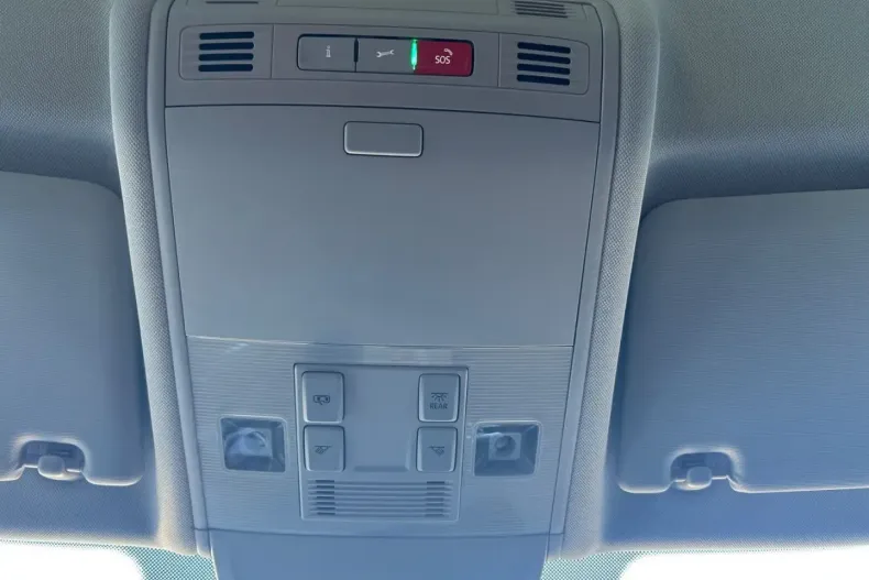 Volkswagen Tiguan din 2023 cu 42.300 km - oferta VOL178592 - foto 19