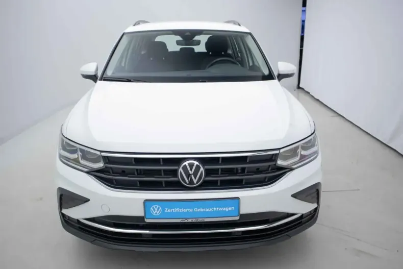 Volkswagen Tiguan din 2023 cu 51.091 km - oferta VOL178593 - foto 2