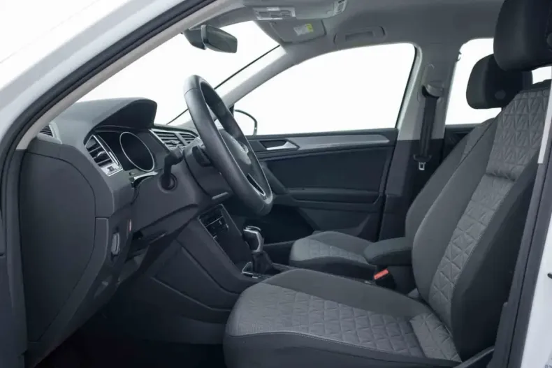 Volkswagen Tiguan din 2023 cu 51.091 km - oferta VOL178593 - foto 10