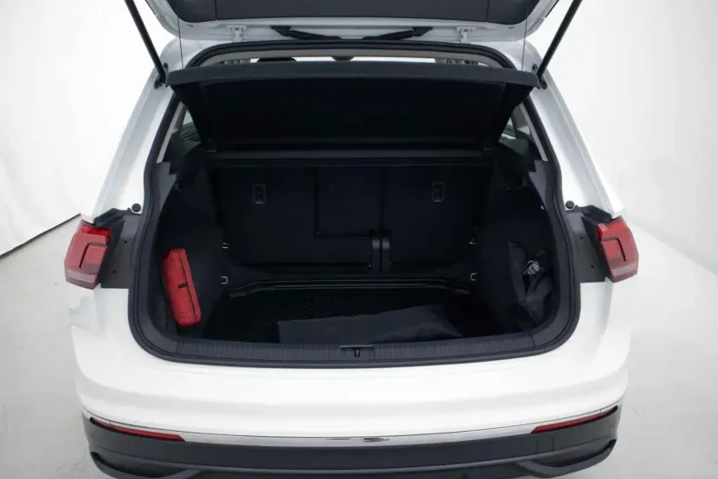 Volkswagen Tiguan din 2023 cu 51.091 km - oferta VOL178593 - foto 18