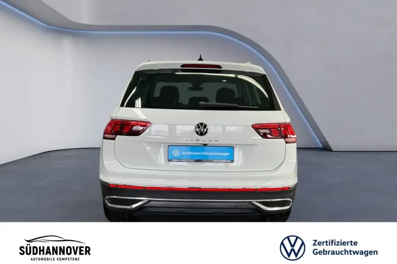 Volkswagen Tiguan din 2023 cu 62.597 km - oferta VOL178595 - foto 4