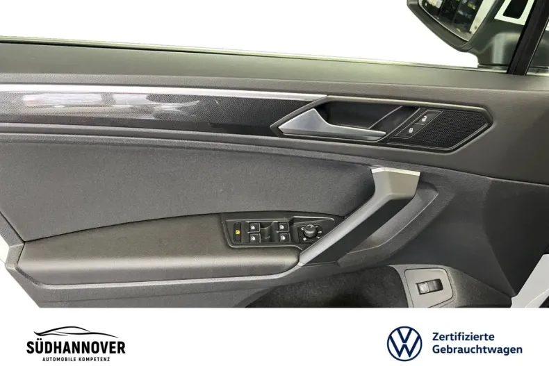 Volkswagen Tiguan din 2023 cu 62.597 km - oferta VOL178595 - foto 12