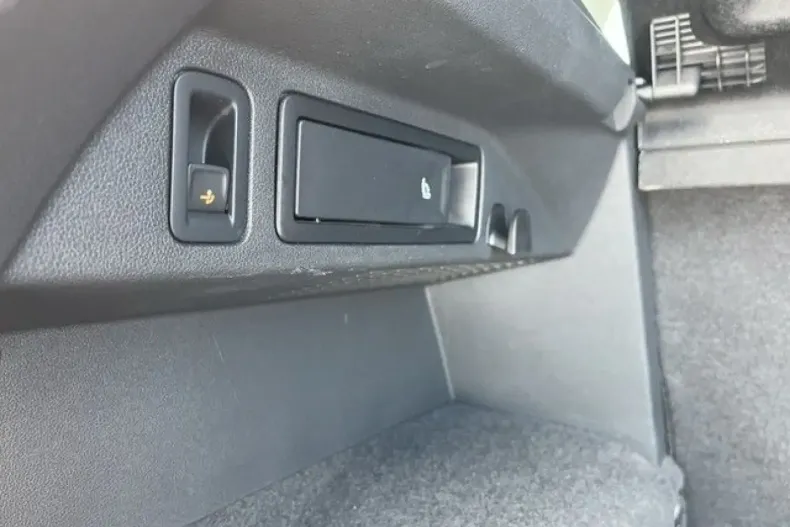 Volkswagen Tiguan din 2023 cu 79.995 km - oferta VOL178596 - foto 17