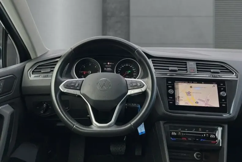 Volkswagen Tiguan din 2023 cu 79.995 km - oferta VOL178596 - foto 18