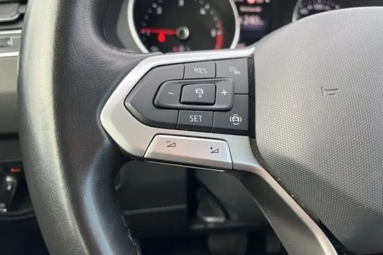 Volkswagen Tiguan din 2023 cu 79.995 km - oferta VOL178596 - foto 20