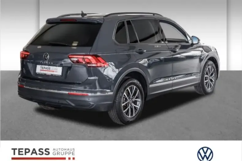 Volkswagen Tiguan din 2023 cu 32.432 km - oferta VOL178597 - foto 2