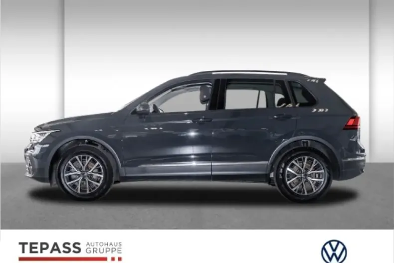 Volkswagen Tiguan din 2023 cu 32.432 km - oferta VOL178597 - foto 4