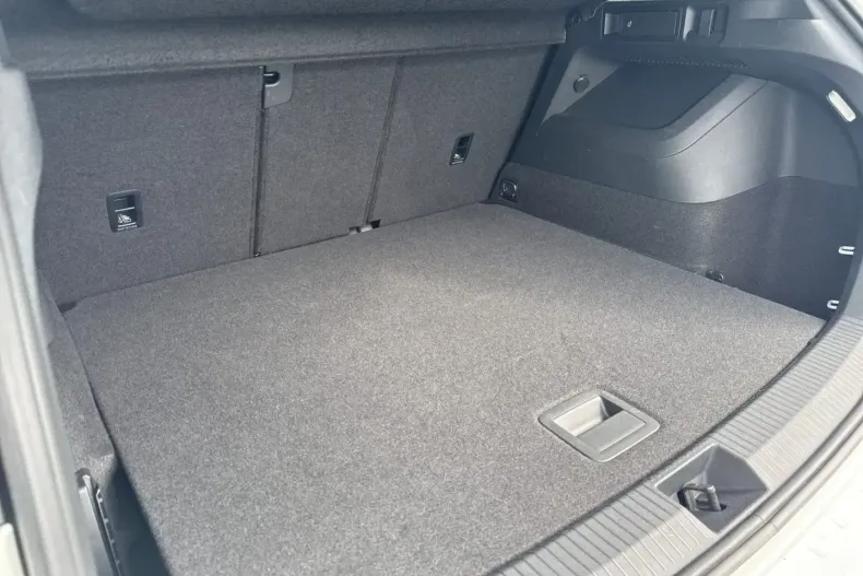 Volkswagen Tiguan din 2024 cu 15.990 km - oferta VOL178604 - foto 5