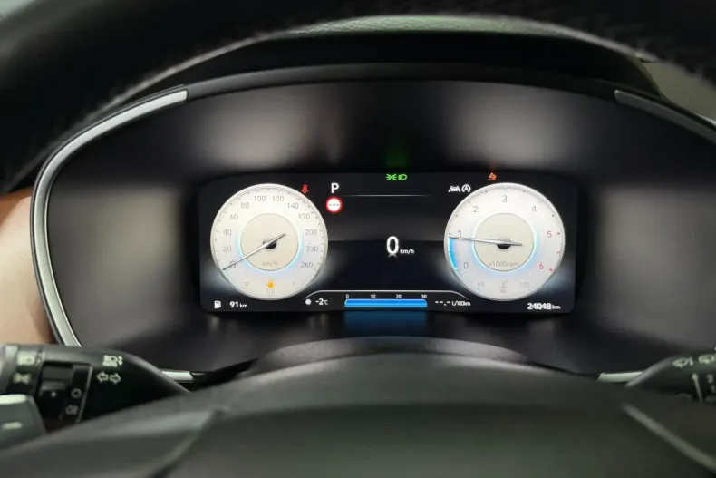 Hyundai SANTA FE din 2021 cu 24.048 km - oferta HYU178606 - foto 8