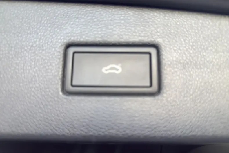 Volkswagen Tiguan din 2024 cu 19.793 km - oferta VOL178609 - foto 26