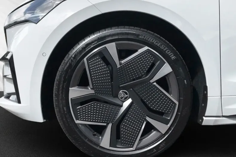 Skoda Enyaq din 2024 cu 10.226 km - oferta SKO178630 - foto 6