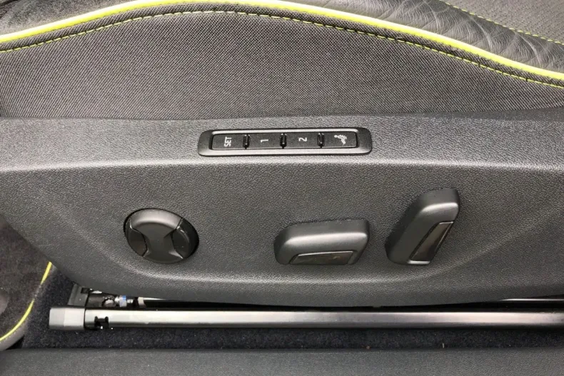 Skoda Enyaq din 2024 cu 10.226 km - oferta SKO178630 - foto 16