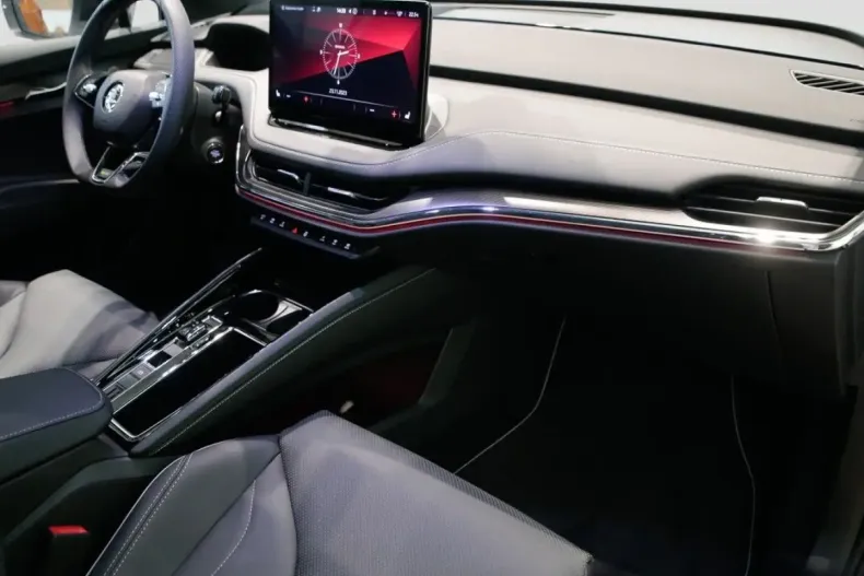 Skoda Enyaq din 2024 cu 6.400 km - oferta SKO178634 - foto 7