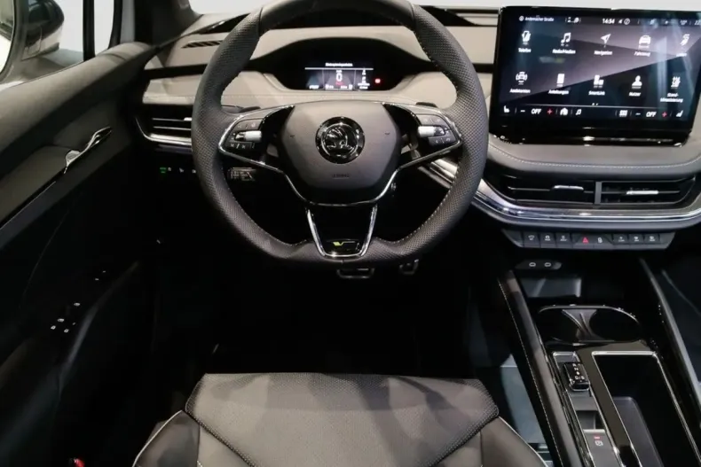 Skoda Enyaq din 2024 cu 6.400 km - oferta SKO178634 - foto 12