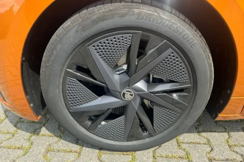 Skoda Enyaq din 2024 cu 4.200 km - oferta SKO178635 - foto 14