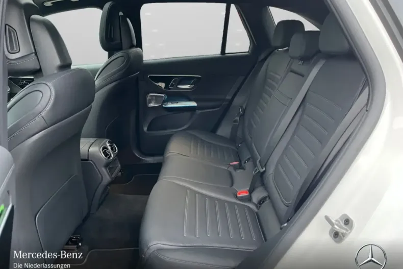 Mercedes-Benz GLC 200 din 2025 cu 7.362 km - oferta MER178644 - foto 9