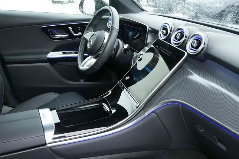 Mercedes-Benz GLC 220 din 2025 cu 13.706 km - oferta MER178645 - foto 5