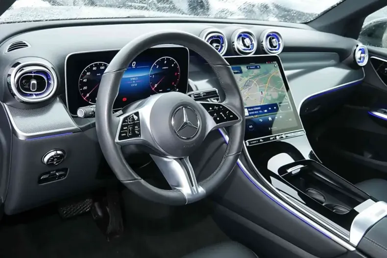 Mercedes-Benz GLC 220 din 2025 cu 13.706 km - oferta MER178645 - foto 10