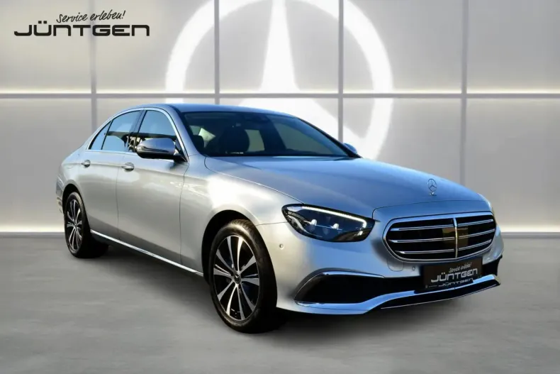 Mercedes-Benz E 300 (Clasa E) din 2021 cu 36.000 km - oferta MER178648 - foto 1