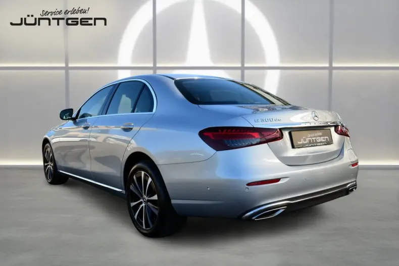 Mercedes-Benz E 300 (Clasa E) din 2021 cu 36.000 km - oferta MER178648 - foto 5