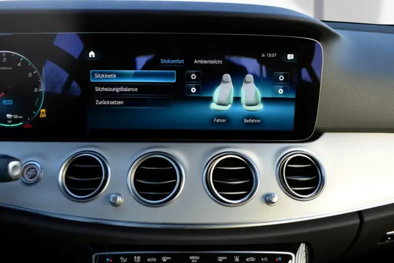 Mercedes-Benz E 300 (Clasa E) din 2021 cu 36.000 km - oferta MER178648 - foto 18