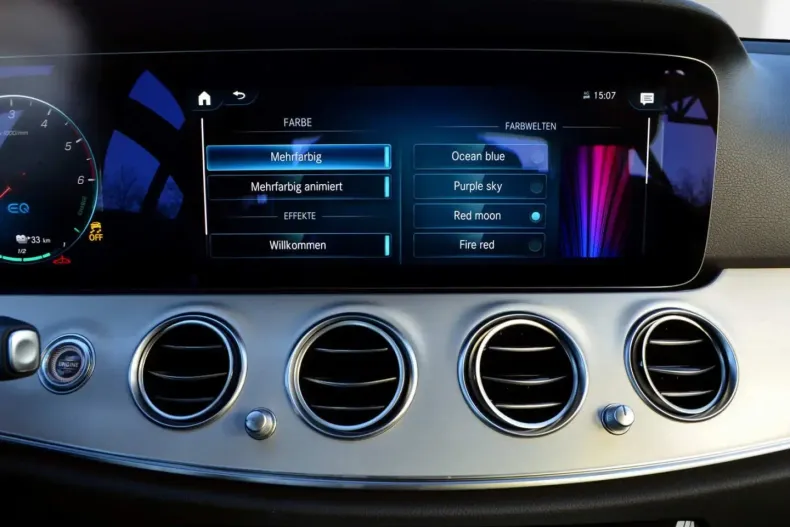 Mercedes-Benz E 300 (Clasa E) din 2021 cu 36.000 km - oferta MER178648 - foto 19