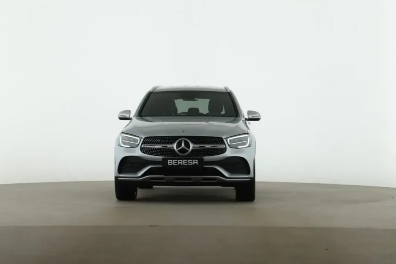 Mercedes-Benz GLC 300 din 2021 cu 52.600 km - oferta MER178650 - foto 2