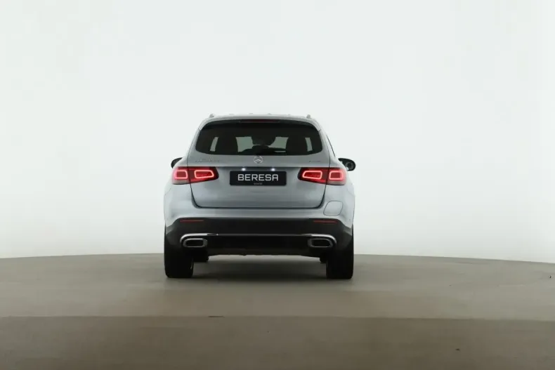 Mercedes-Benz GLC 300 din 2021 cu 52.600 km - oferta MER178650 - foto 5