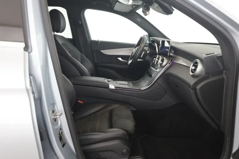 Mercedes-Benz GLC 300 din 2021 cu 52.600 km - oferta MER178650 - foto 8