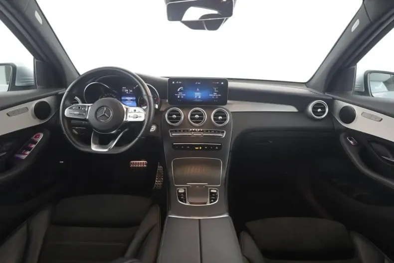 Mercedes-Benz GLC 300 din 2021 cu 52.600 km - oferta MER178650 - foto 9