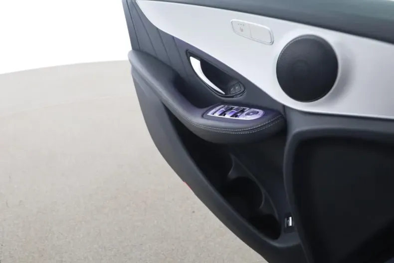 Mercedes-Benz GLC 300 din 2021 cu 52.600 km - oferta MER178650 - foto 12