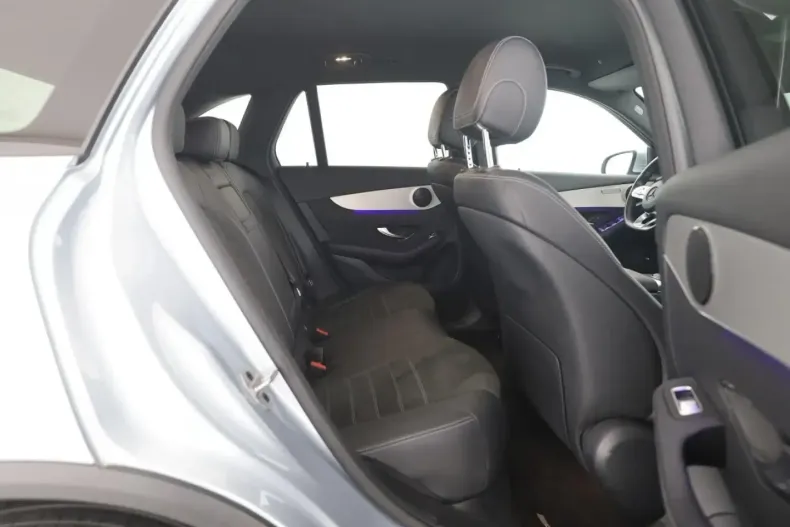 Mercedes-Benz GLC 300 din 2021 cu 52.600 km - oferta MER178650 - foto 13