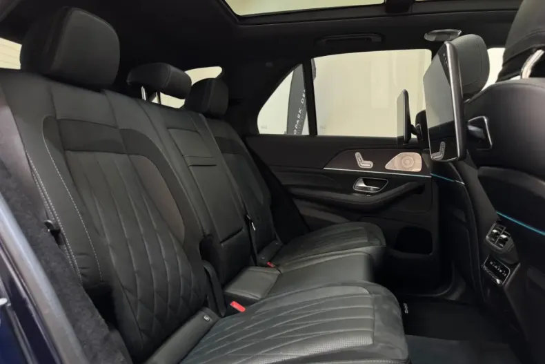 Mercedes-Benz GLE 63 AMG (Clasa GLE) din 2021 cu 59.400 km - oferta MER178652 - foto 32