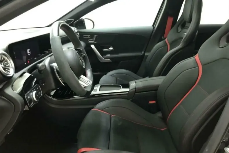 Mercedes-Benz A 35 AMG (Clasa A) din 2024 cu 11.621 km - oferta MER178653 - foto 14