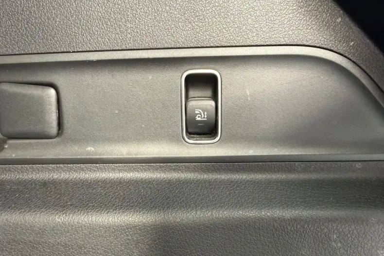 Mercedes-Benz GLE 400 din 2023 cu 86.000 km - oferta MER178657 - foto 34