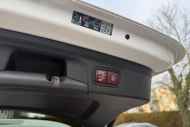 Mercedes-Benz GLE 400 din 2023 cu 86.000 km - oferta MER178657 - foto 36