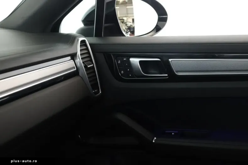 Porsche Cayenne din 2023 cu 36.100 km - oferta POR178663 - foto 21
