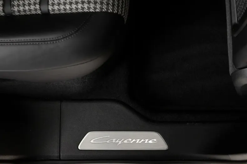 Porsche Cayenne din 2023 cu 32.254 km - oferta POR178664 - foto 23